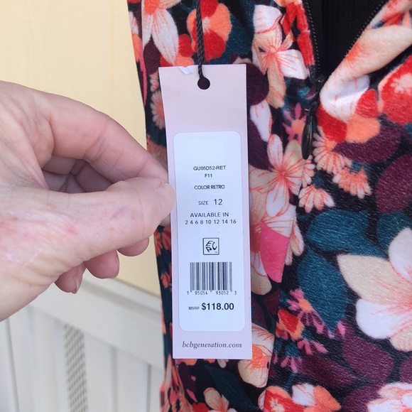 NWT Beautiful Bright Floral Colorful BCBGeneration Dress 👗 Size 12 - Picture 5 of 17